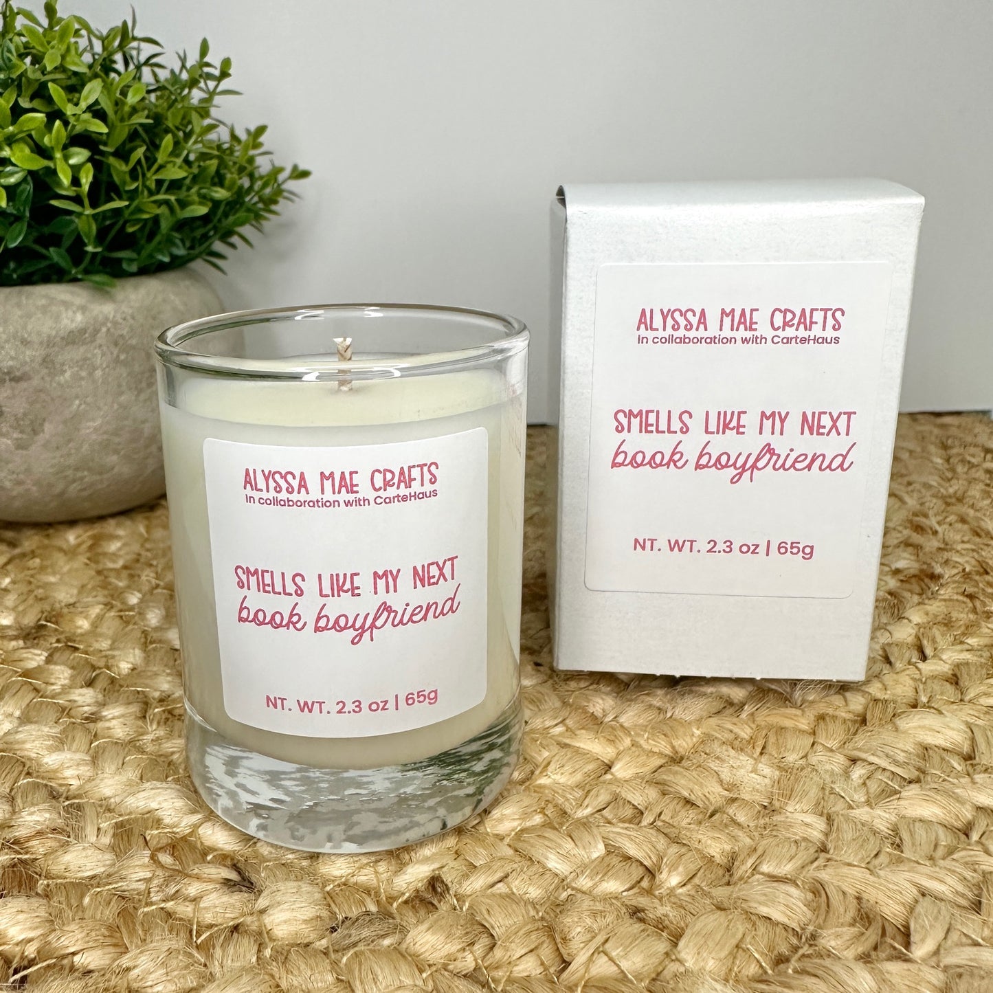romantasy votive candle with box