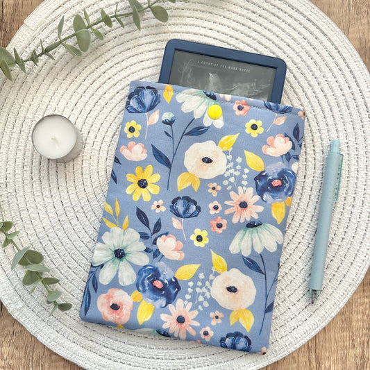 periwinkle kindle sleeve for readers